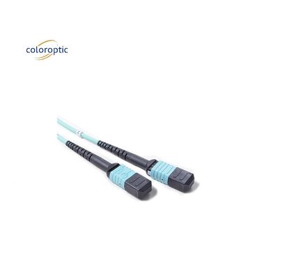 Kabel mit MPO-Anschluss für Telekommunikationsnetze